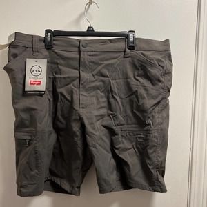 * Men’s Army Green Wrangler Shorts